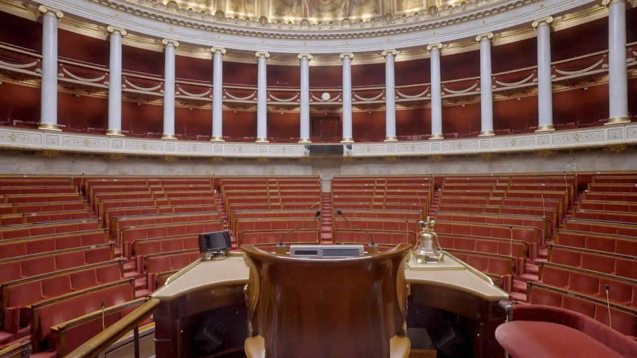 Assemblée nationale, anatomie d'une crise – image d’arrière-plan