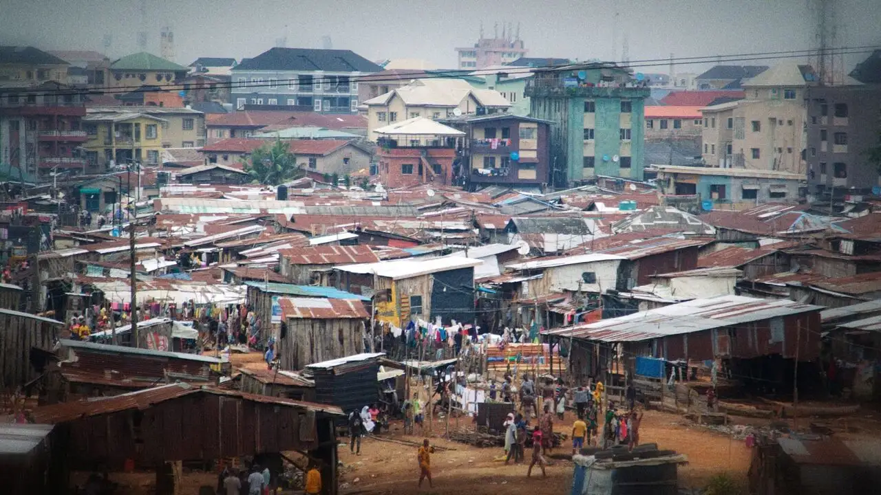 Trafic humain, le clan des Nigérians – image d’arrière-plan