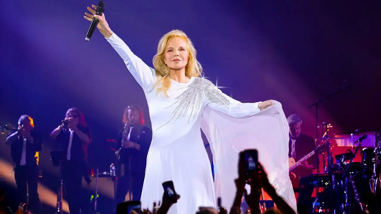 Sylvie Vartan : Je tire ma révérence – image d’arrière-plan