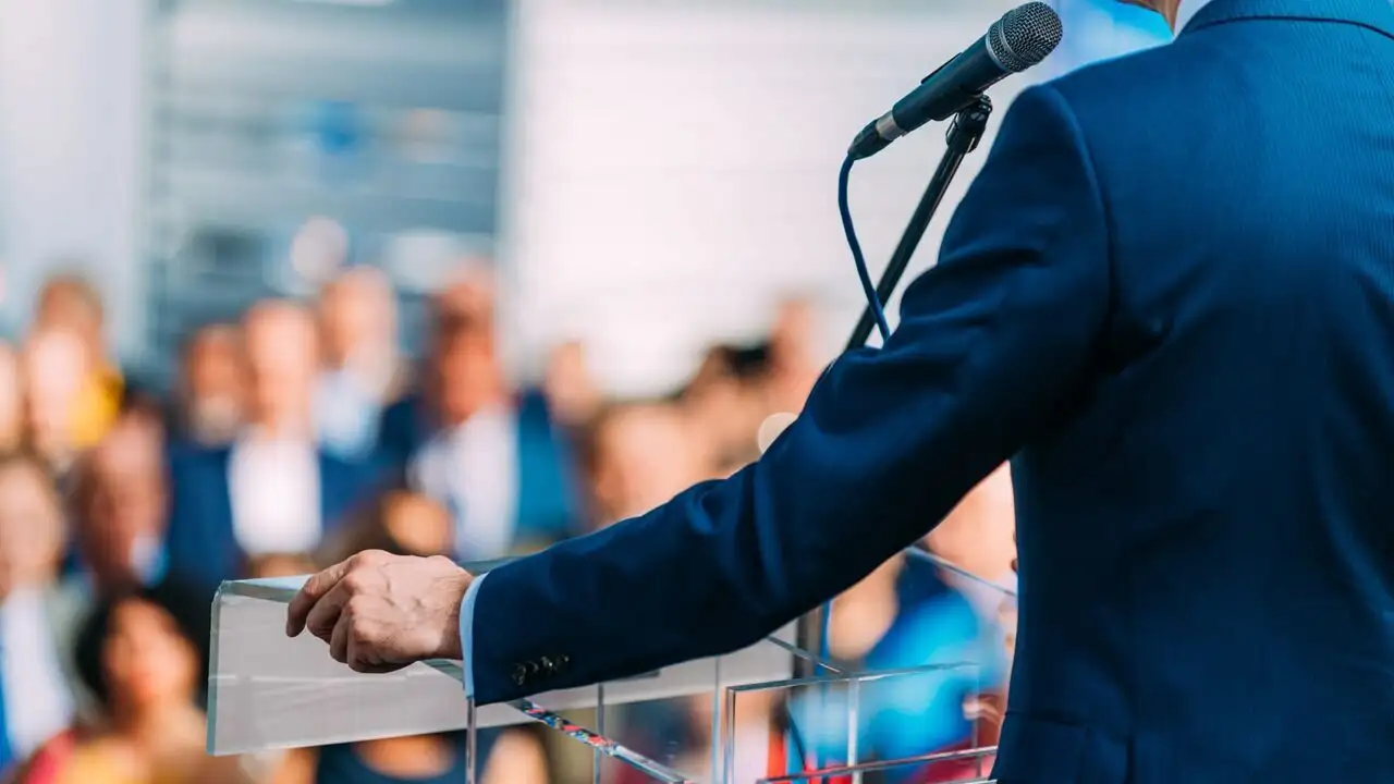 Législatives 2024, chronique d'une folle campagne – image d’arrière-plan