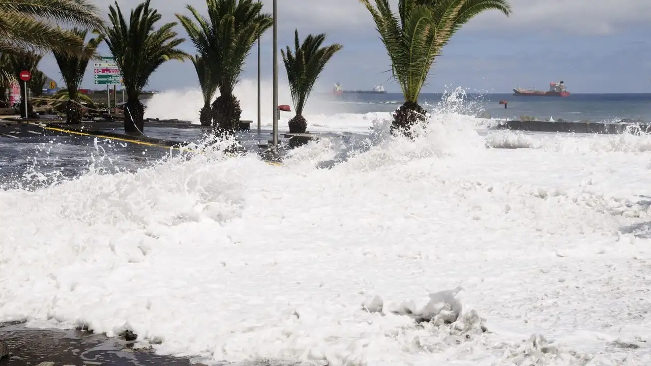 Espagne : sauvetage en haute mer – image d’arrière-plan