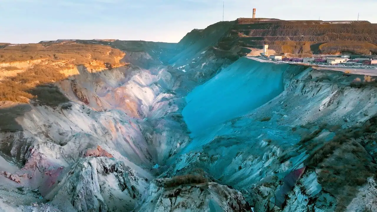 Des mines vertes, une solution à la crise climatique ? – image d’arrière-plan