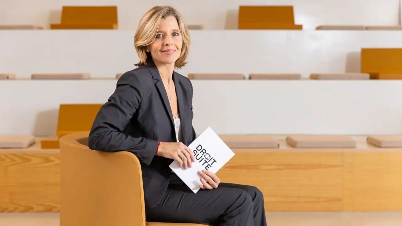 Droit de suite - Féminicides – image d’arrière-plan