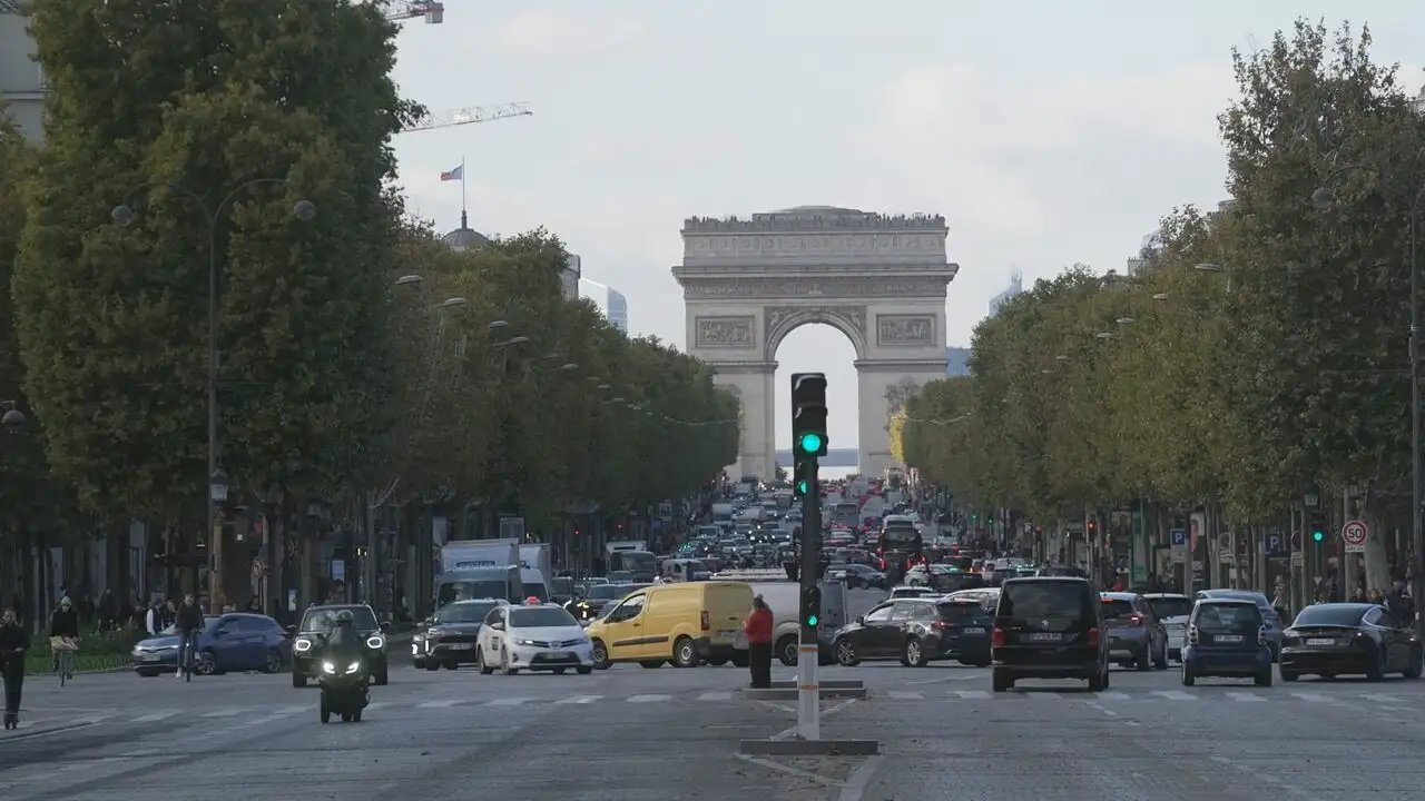 De l'Arc de Triomphe à la Concorde : les secrets de l'axe royal de Paris – image d’arrière-plan