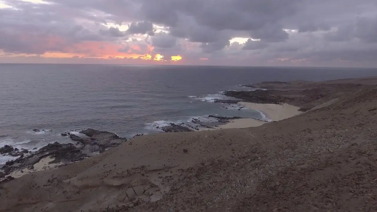 Ascension Island : l'île aux requins – image d’arrière-plan