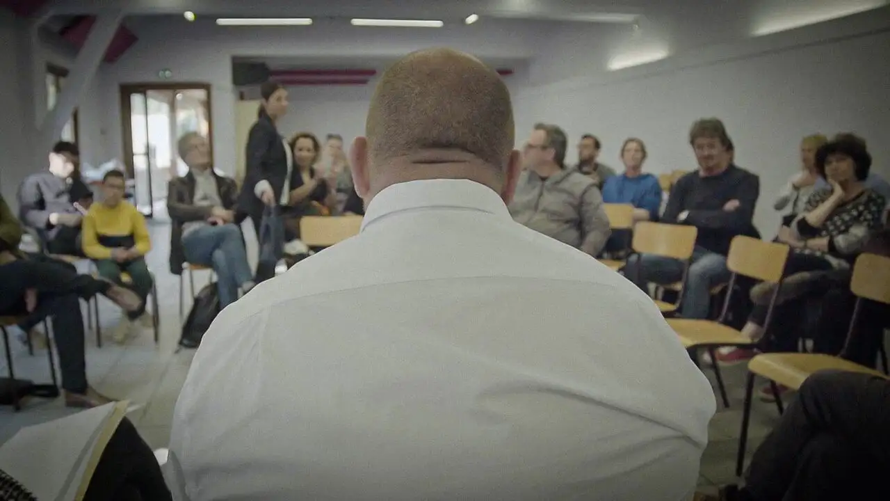 J'ai pas les codes : Les aventures inattendues du boulanger de Besançon – image d’arrière-plan