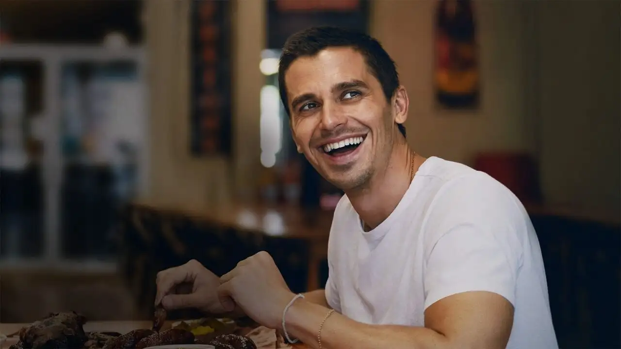 Best of the World with Antoni Porowski - Saison 1 - Londres – image d’arrière-plan