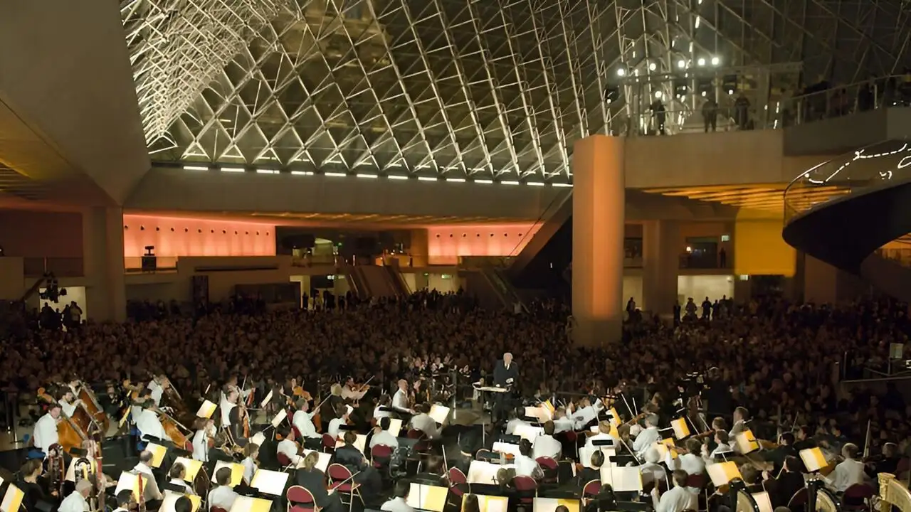Pierre Boulez dirige "L'Oiseau de feu" de Stravinsky – image d’arrière-plan