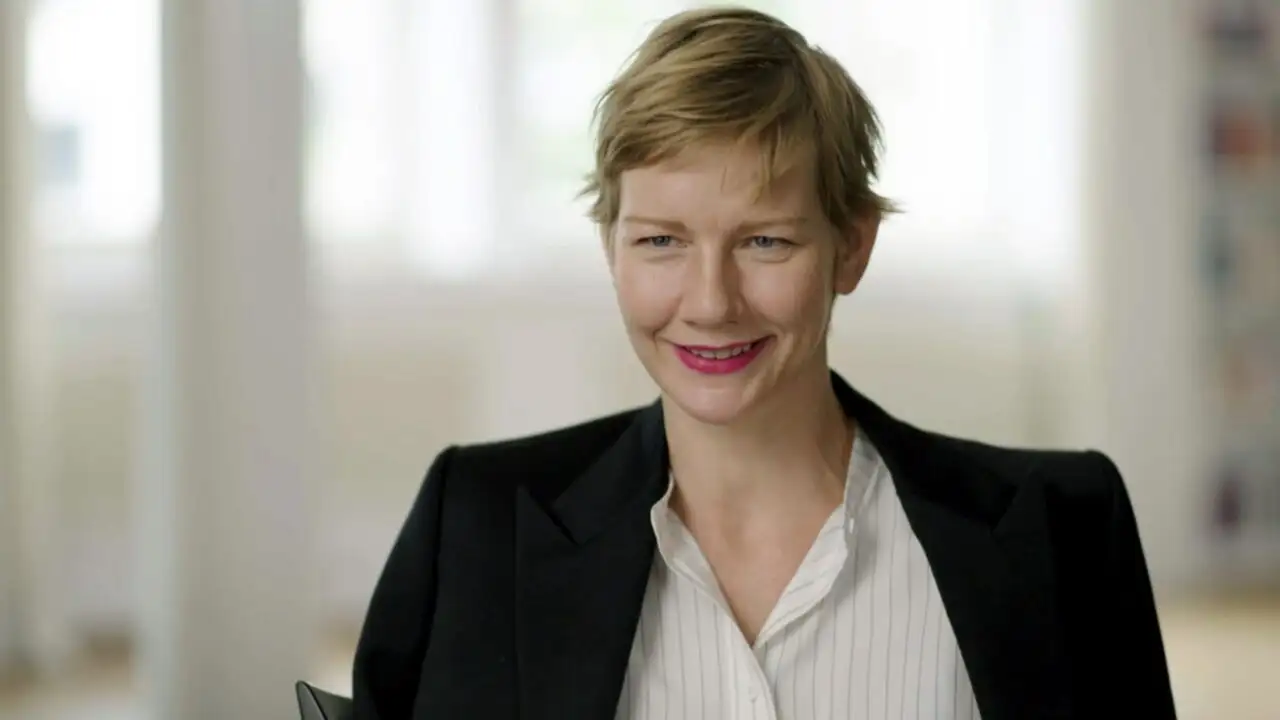 Sandra Hüller : Anatomie d'une anti-star – image d’arrière-plan