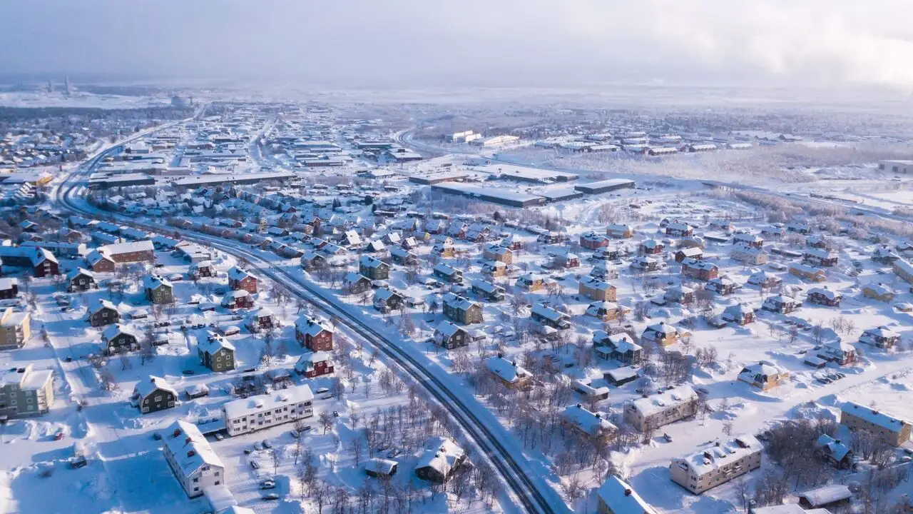 Suède : Kiruna, une ville qui doit déménager – image d’arrière-plan