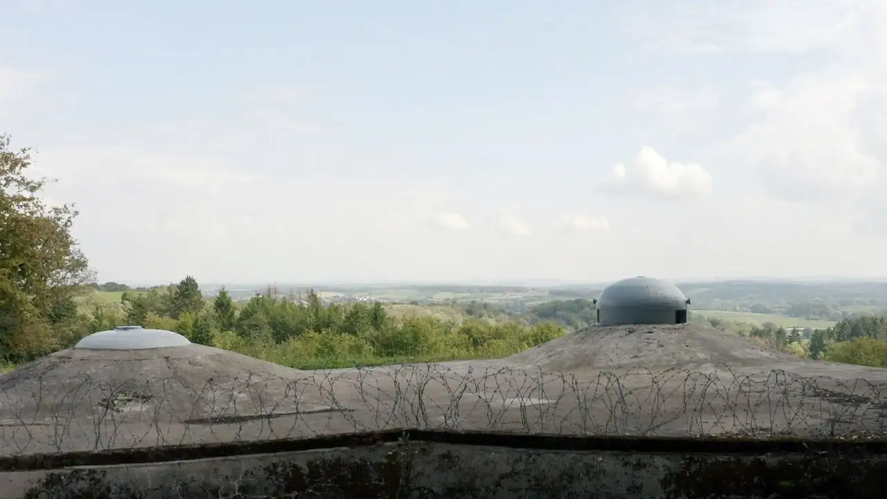 La ligne Maginot : la muraille française – image d’arrière-plan