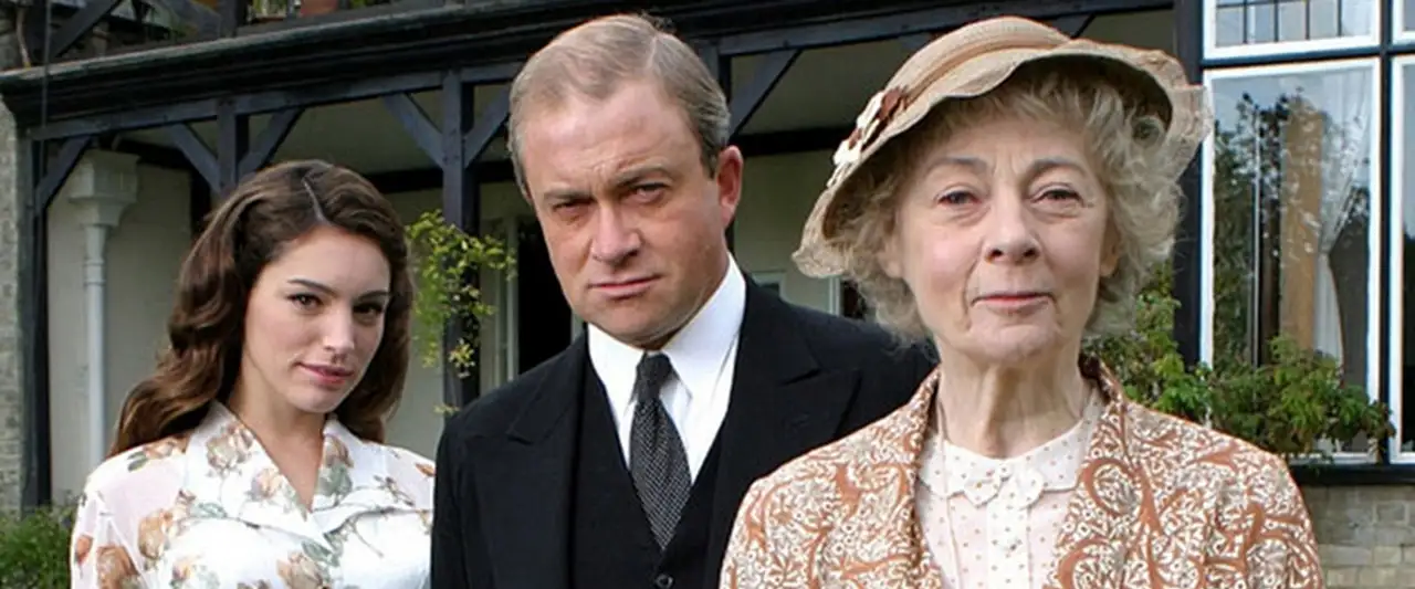Miss Marple - Saison 6 - Le major parlait trop – image d’arrière-plan