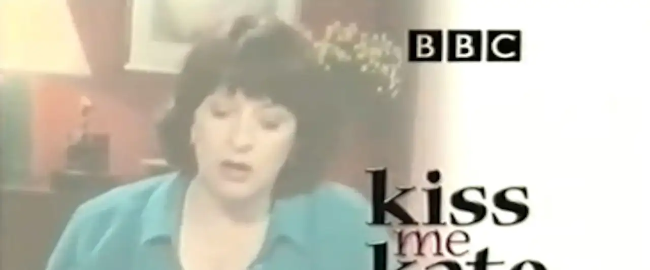 Kiss Me Kate - Saison 1 - Secretaries – image d’arrière-plan