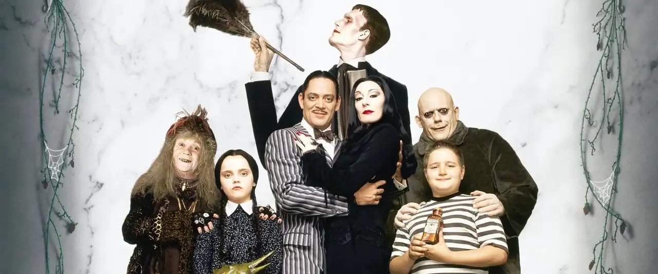 La Famille Addams - Délirant. Décapant. Décoiffant. – image d’arrière-plan