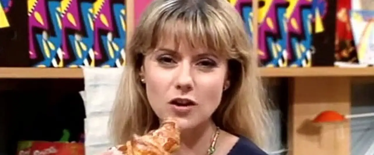 Pas de pitié pour les croissants ! - Saison 2 - Des moules, des frites et des croissants – image d’arrière-plan