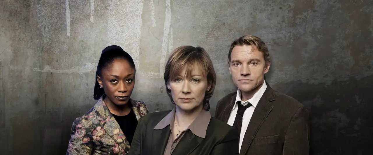 Division enquêtes criminelles - Saison 1 - Cibles mouvantes – image d’arrière-plan