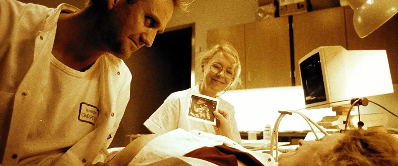 L'hôpital et ses fantômes - Saison 3 - Halmar – image d’arrière-plan