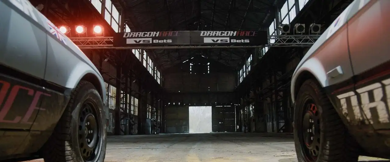 Dragon Race - Saison 1 - Mina – image d’arrière-plan