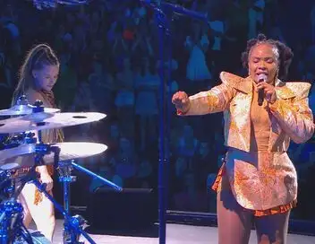 Les estivales de Culturebox - Yemi Alade – affiche