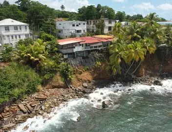Sale temps pour la planète - Saison 18 - Guadeloupe, beauté fragile – affiche