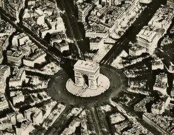 La France de l'entre-deux-guerres - 1929-1939 : La course à l'abîme – affiche