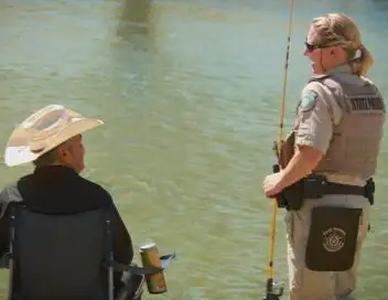 La loi du Texas - Saison 7 - Un homme recherché – affiche