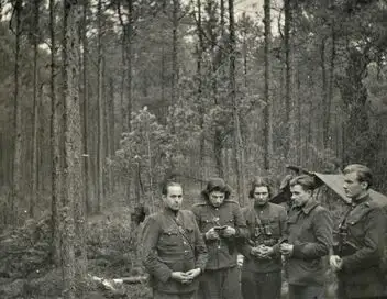 Frères de la forêt, des résistants face à l'URSS – affiche