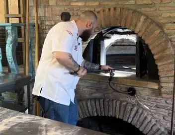 Voyage en cuisine - Géorgie : le khachapuri – affiche
