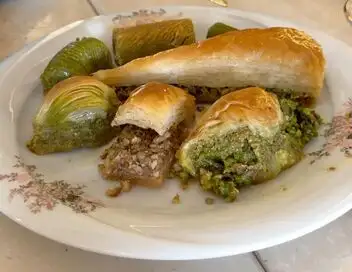 Voyage en cuisine - Turquie : le baklava – affiche