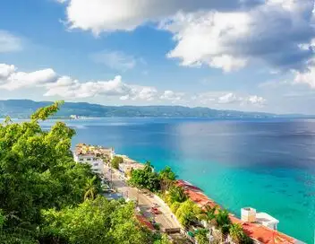 Enquête exclusive - Belize : un paradis au coeur des Caraïbes – affiche