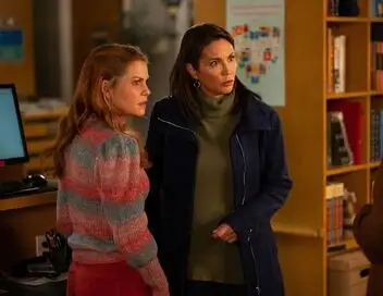 Aurora Teagarden : Tel est pris qui croyait prendre – affiche