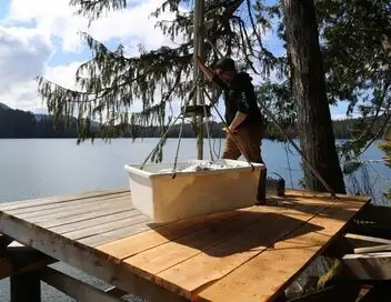 Life Below Zero: Port Protection Alaska - L'union fait la force – affiche
