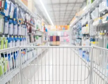 Capital - Intermarché et Marie Blachère : leurs secrets pour gagner la guerre des prix – affiche