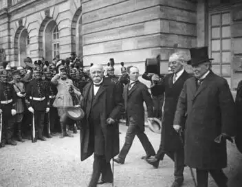 Le traité de Versailles, la guerre gagnée, la paix perdue – affiche