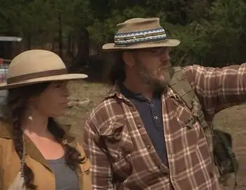 Seuls face à l'Alaska - Saison 13 - A la poursuite du fantôme – affiche