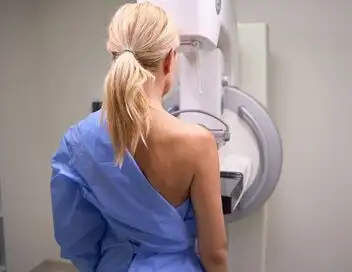 Cancer du sein : leur combat quotidien - Episode 11 – affiche