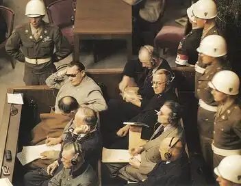 Au coeur de l'histoire : le procès de Nuremberg – affiche
