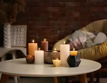 A bon entendeur - Changer de déco comme de chemise ? – affiche