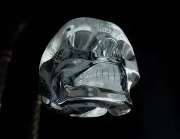 Mystérieux objets - Saison 3 - Crystal Skull, Dragon Chair, Assyrian Star Map – affiche