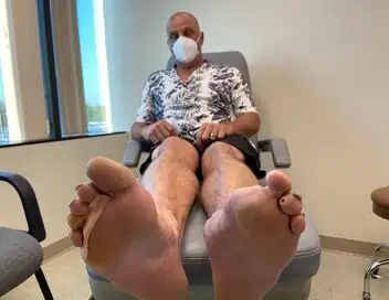 SOS : pieds en détresse - Saison 2 - À cors et à cris – affiche