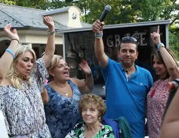 Cake Boss - Saison 8 - Voitures classiques et la surprise de Grace – affiche