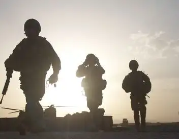Frères de guerre - Saison 1 - Avant le départ – affiche