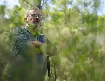 Les promesses de la terre - Saison 1 - Reconquérir la garrigue – affiche