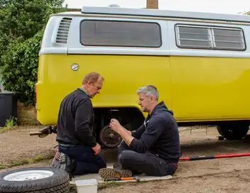 Ant Anstead : l'as de la rénovation - Saison 1 - Camper VW : retour dans les années 70 – affiche