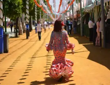 Enquête d'action - Feria de Nîmes : le week-end de tous les frissons – affiche