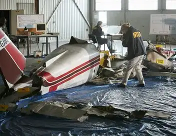 Air Crash Investigation Special Report - Ailes gelées – affiche