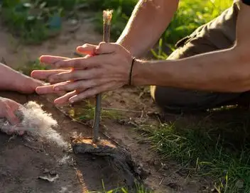 Retour à l'instinct primaire : Adam & Eve - Saison 1 - Le jeu devient risqué – affiche