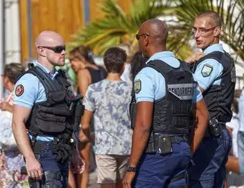 Appels d'urgence - Gendarmerie : unités de choc à Toulouse – affiche