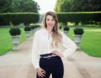 Quatre mariages pour une lune de miel - Mylène et Ludovic – affiche