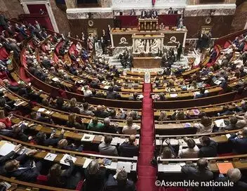 Séance à l'Assemblée nationale - Déclaration du Gouvernement sur la situation en Ukraine – le débrief – affiche